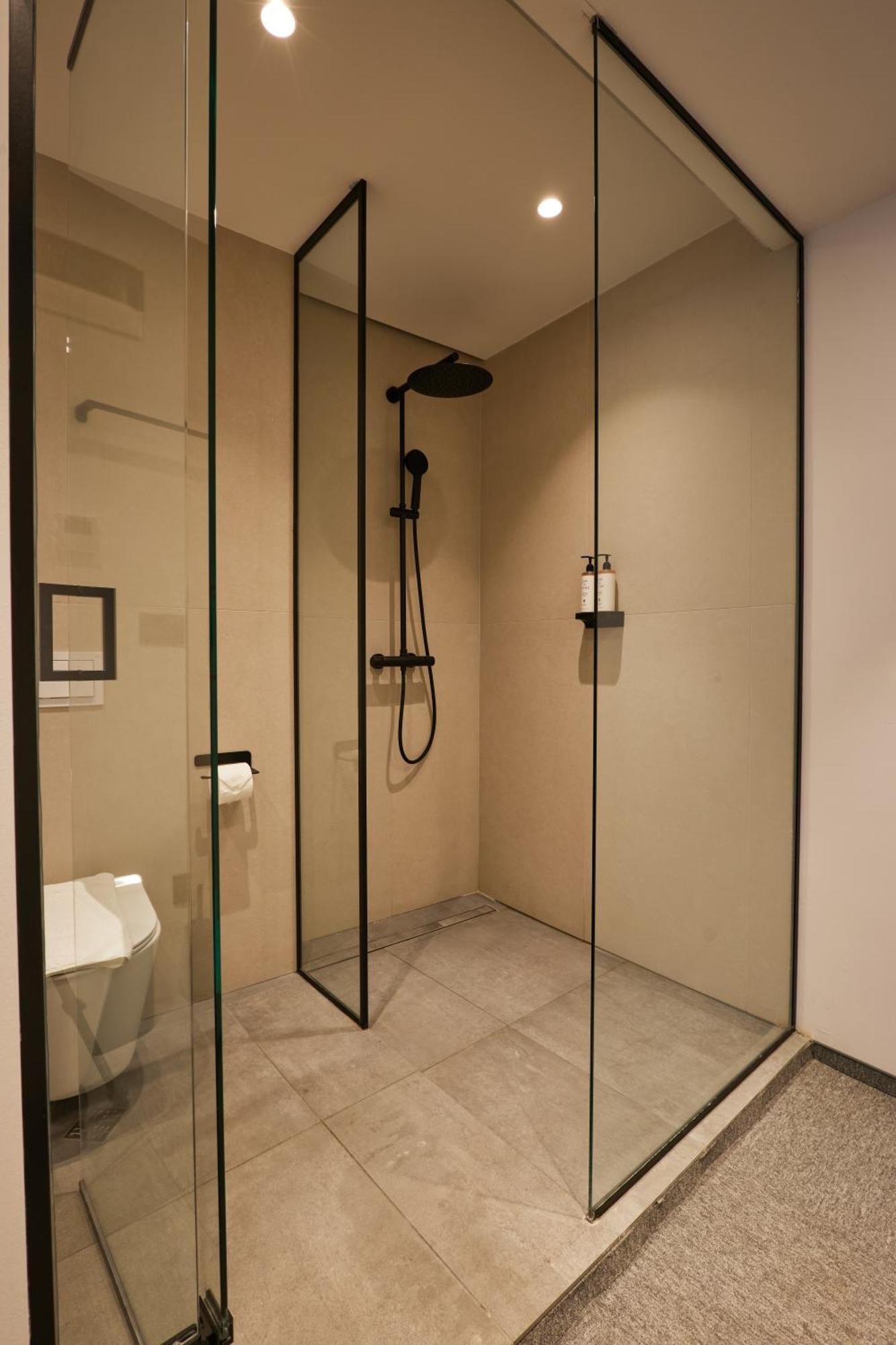 Bizarre Boutique Hotel Várna Kültér fotó
