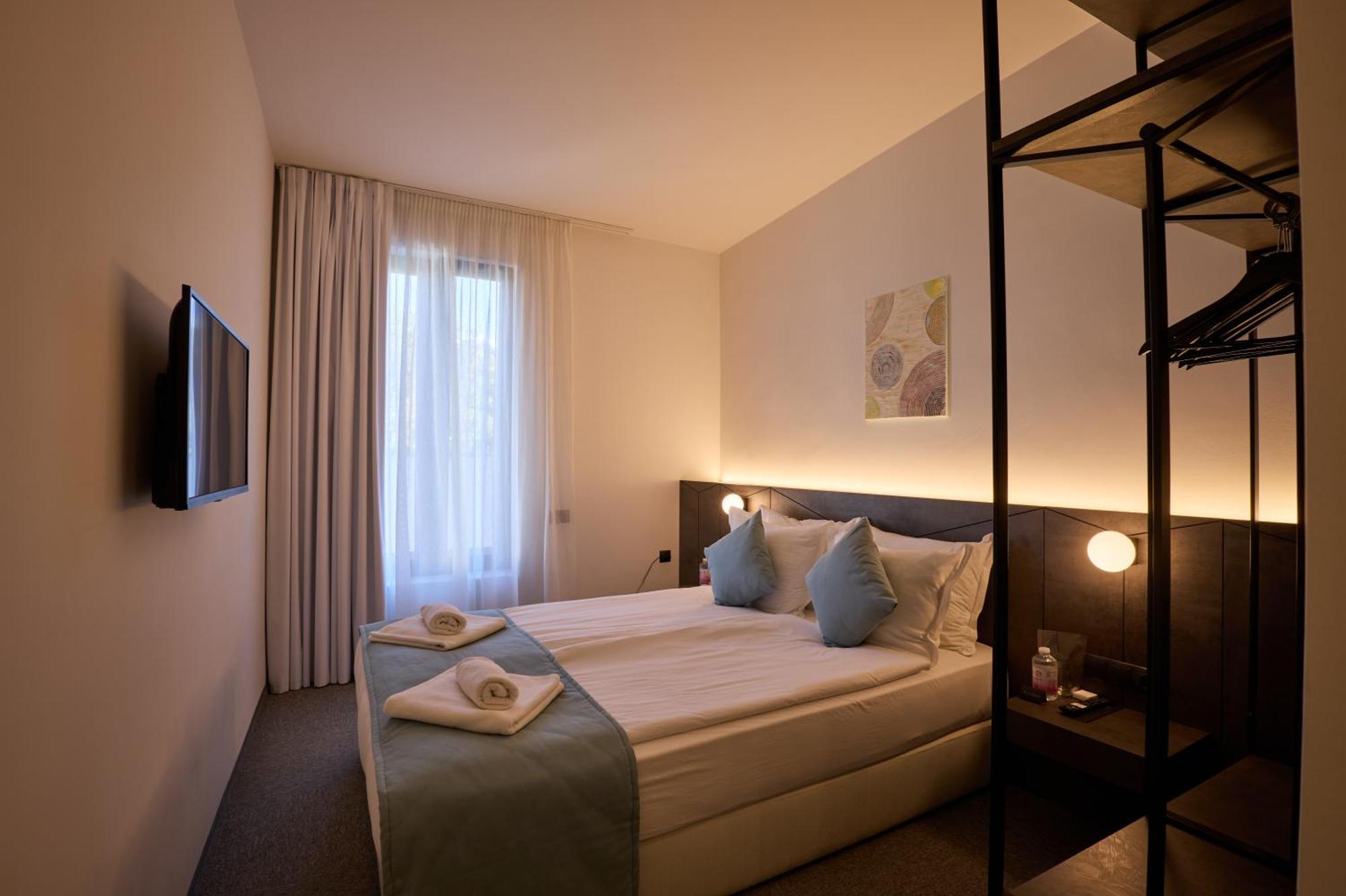 Bizarre Boutique Hotel Várna Kültér fotó